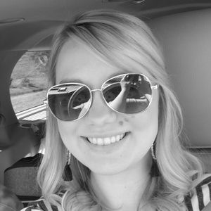 Meet your Posher, Amilee